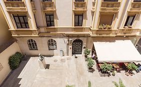 Cozy Cathedral Apartment In Malaga